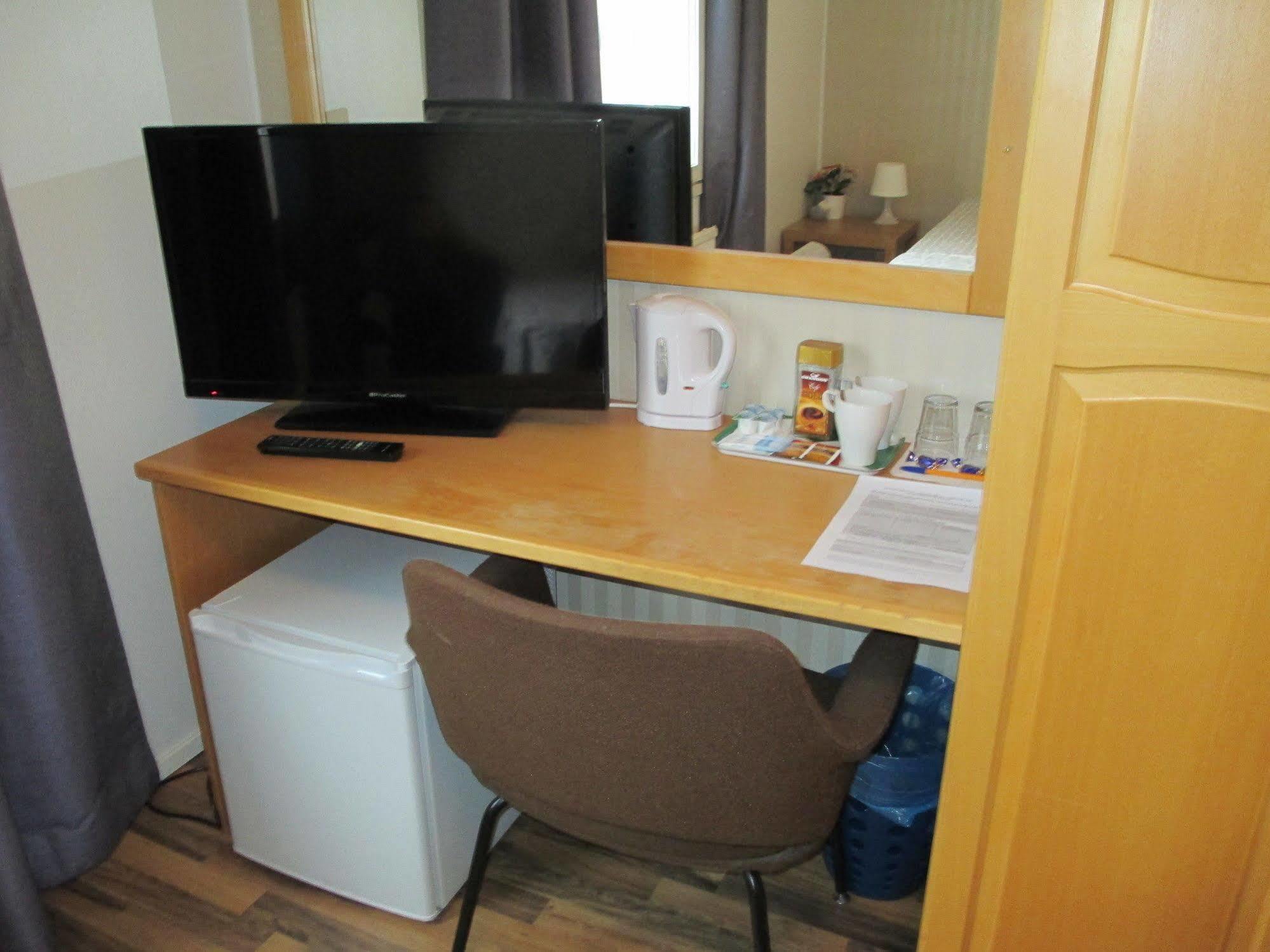 Hotel Ackas Toijala Exteriör bild